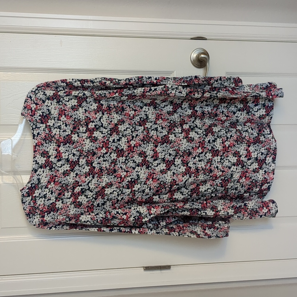 Blair Floral Split V Neck 2X - Picture 5 of 7